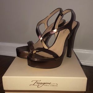 Bronze Heels imagine by Vince Camuto